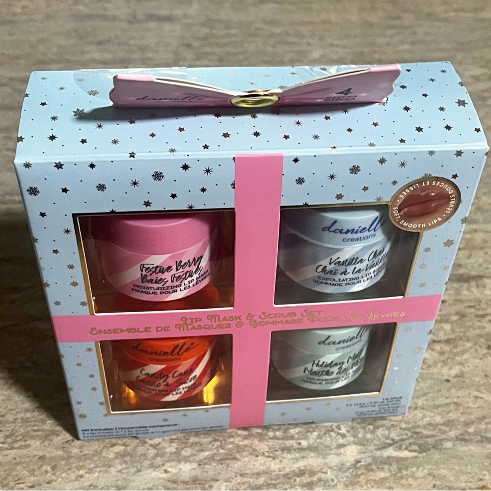 NIB Danielle Creations Lip Mask & Scrub Set - Pink & Pastel Four-Pack